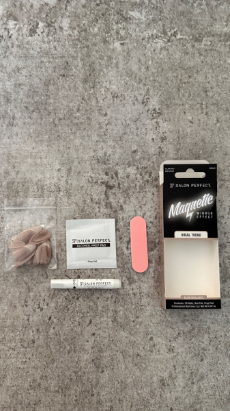 The Salon Perfect Artificial PressOn Nails displayed flat on the counter